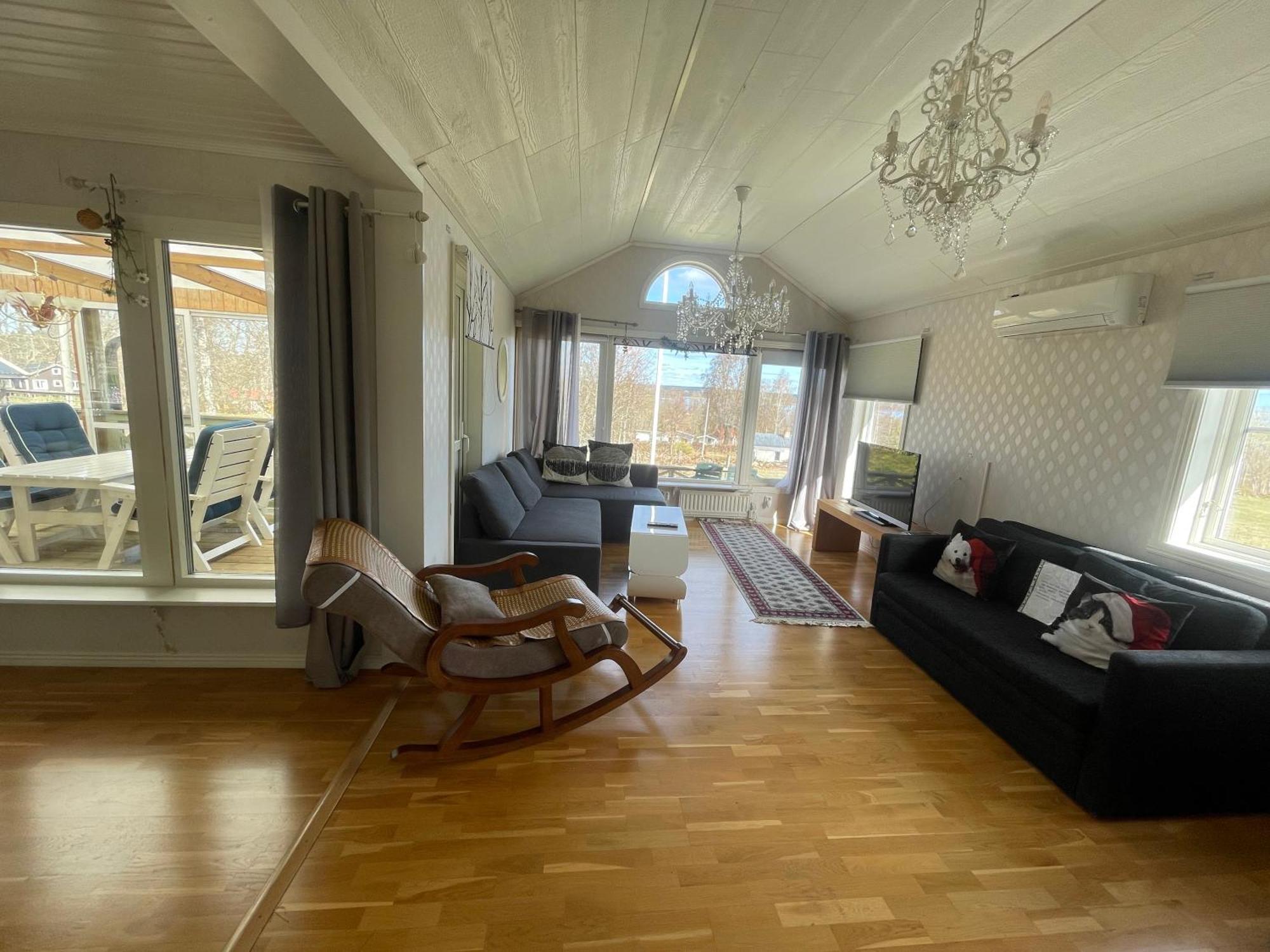 Luxury Villa By Lake Welcome You ヒョー エクステリア 写真